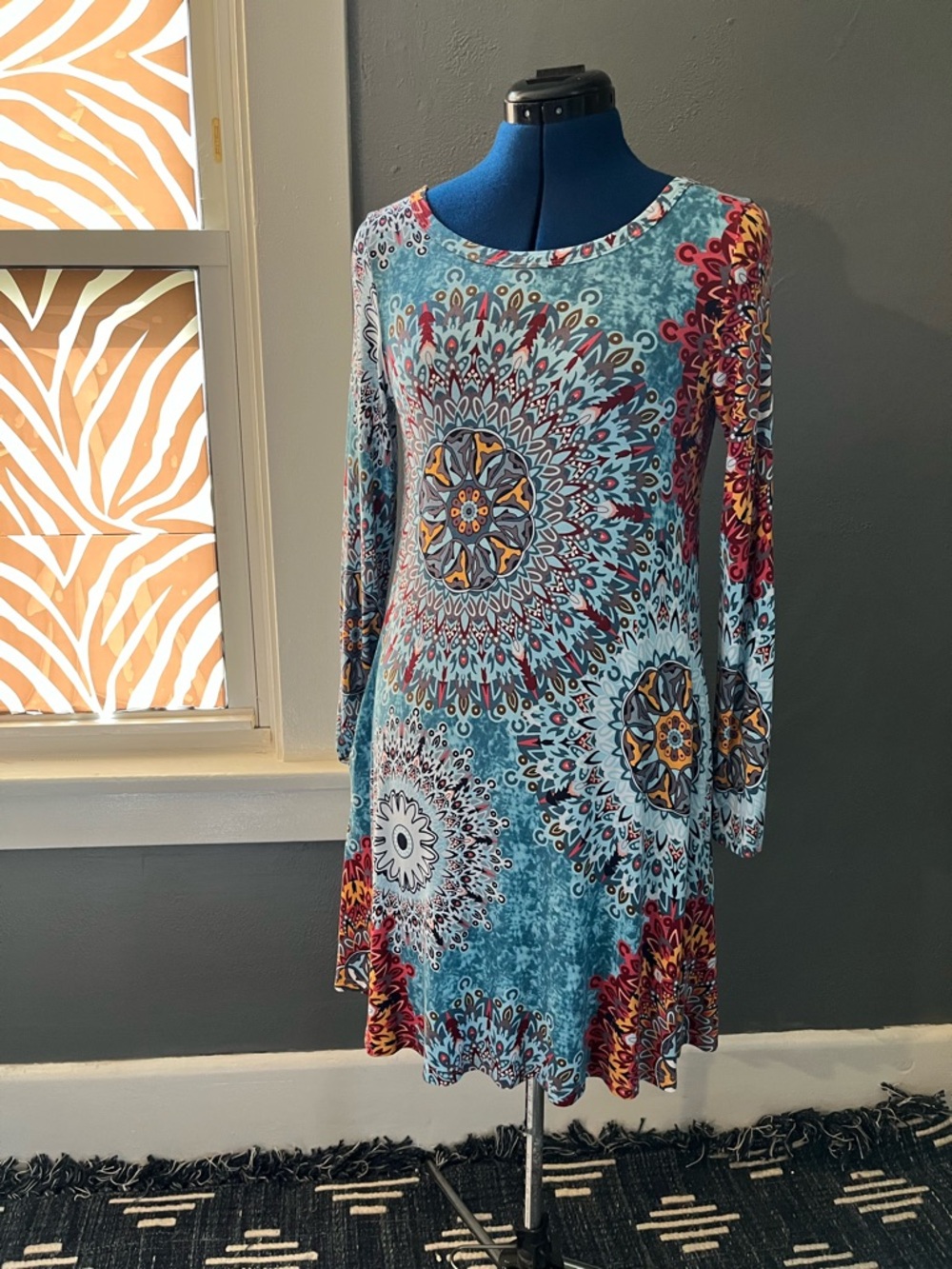 Women's Boho Blue Medallion-Print Long Sleeve Dress Size Small w/Pockets